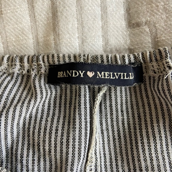 Brandy Melville Cropped Tube Top - Picture 2 of 2